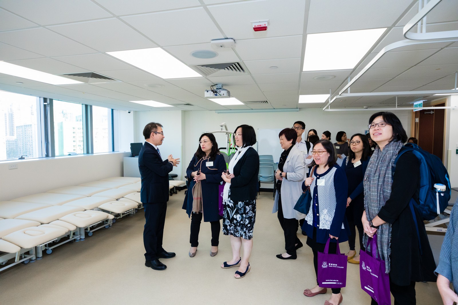 Visit of The Association of Hong Kong Chinese Middle Schools