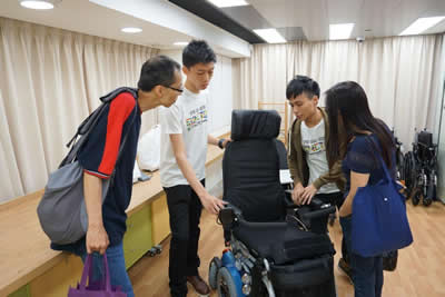 Tung Wah College introduces its programmes to the public on Information Day